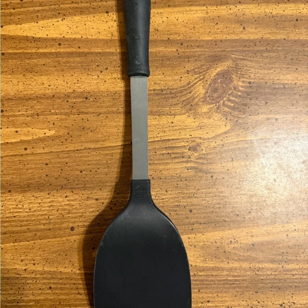 Black Kitchen Spatula Made in USA Cookware Utensils Kitchenware